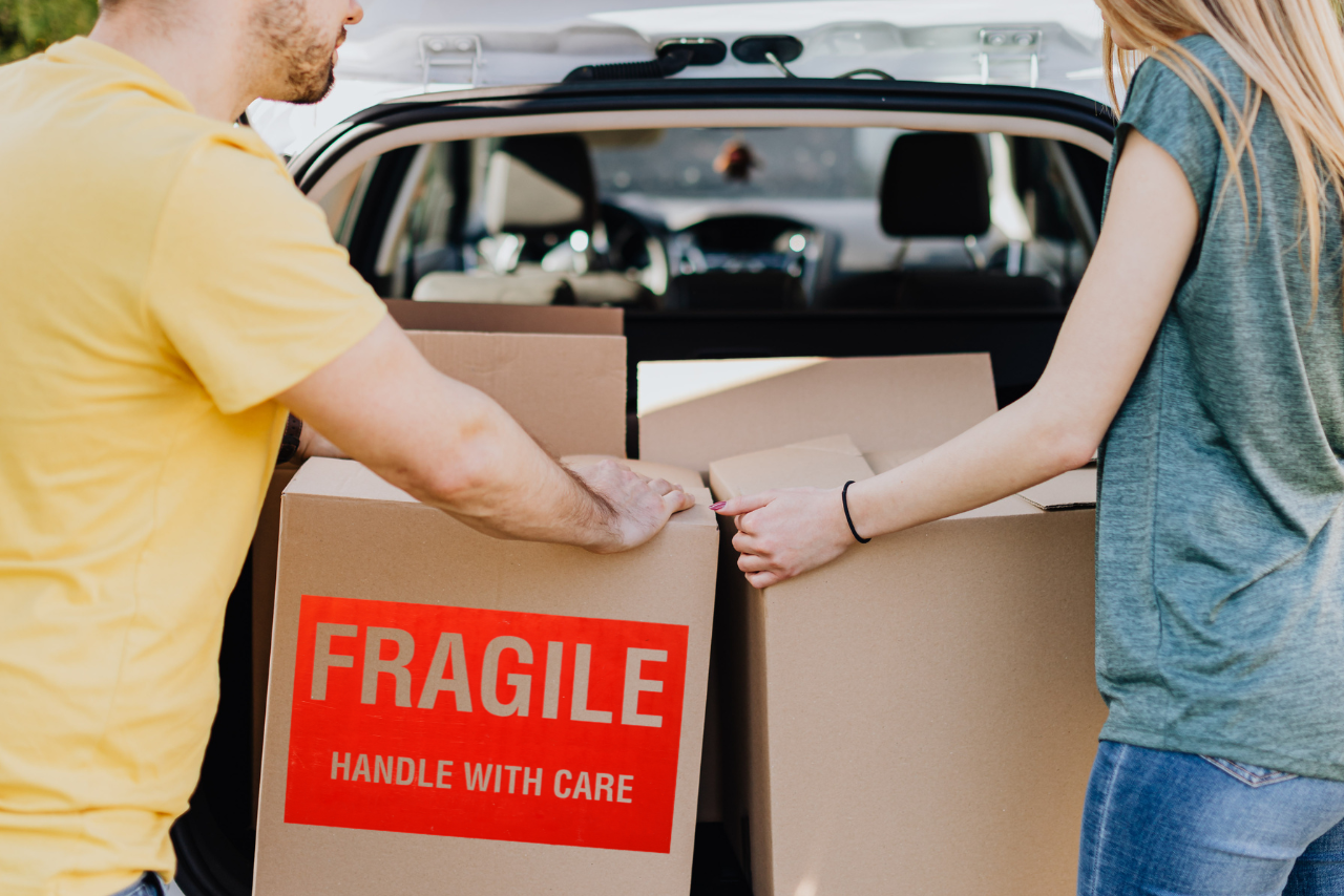 How To Pack and Move Outdoor Furniture